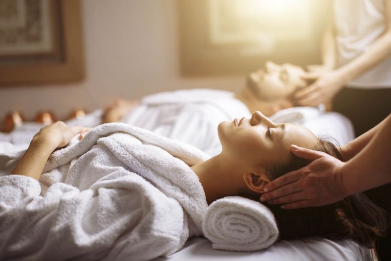 Chinese Massage Therapy vs. Deep Tissue Massage: What's Best for Discomfort Alleviation?